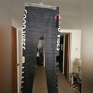 Gray 'Good Vibes' Leggings L/XL